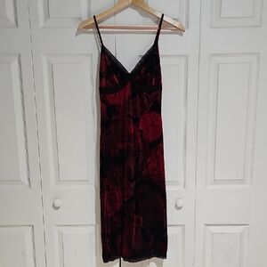 La Belle Vintage Burnout Velvet Slip Dress – Size S – Black / Deep Red